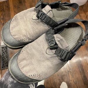 Bedrock Mountain Clogs
